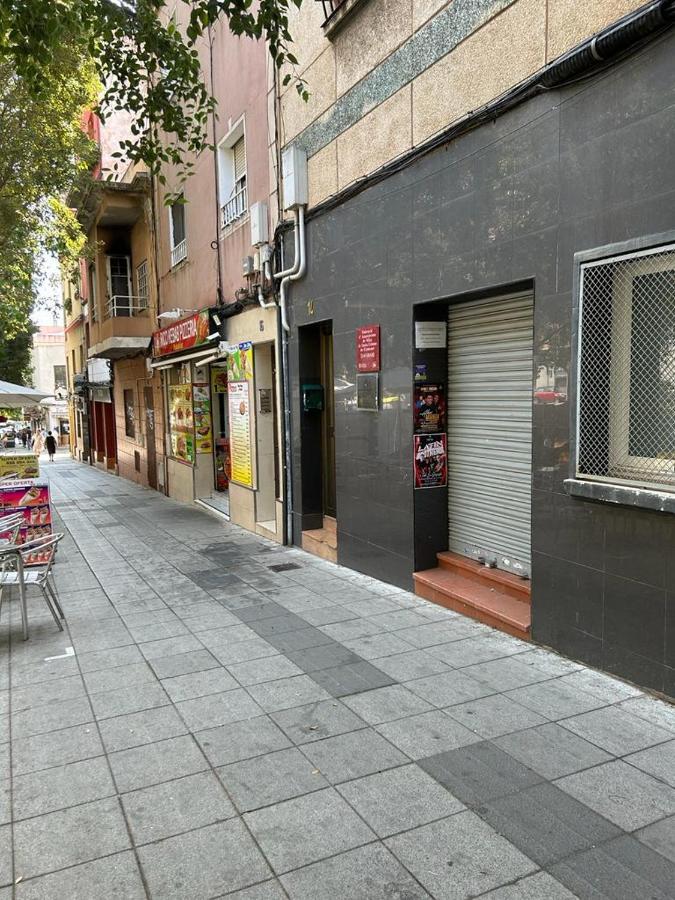 Apto Barcelona C R Santa Coloma de Gramanet Exterior foto
