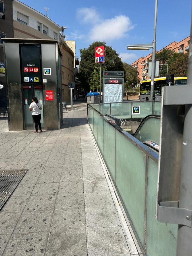 Apto Barcelona C R Santa Coloma de Gramanet Exterior foto